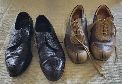 Mens vintage leather shoes x2