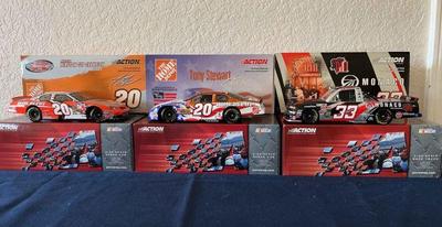 Action collectible tony stewart 2003 stock cars
