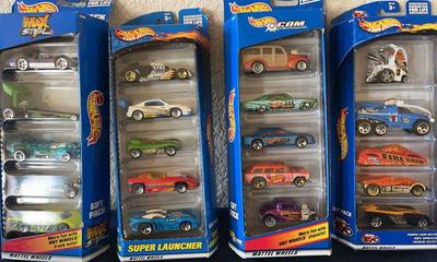 Hot wheels gift packs 5