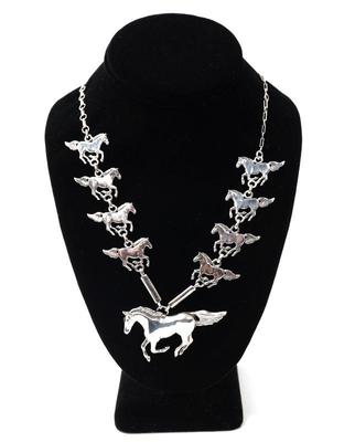 Lot 170 lovely navajo sterling silver horse necklace