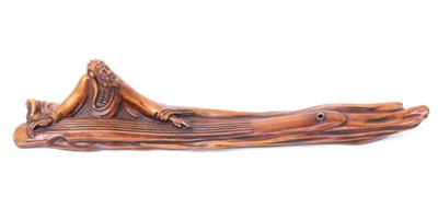 Lot 325 lovely chinese boxwood incense holder