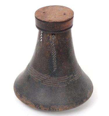 Lot 416 hima milk jug w lid