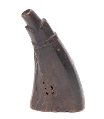 Lot 101 early wheellock powder horn 17th c.