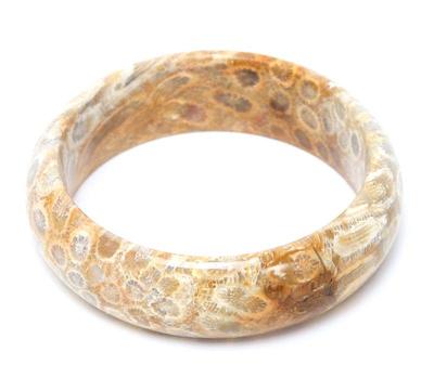 Lot 193 lovely polished coral bangle bracelet