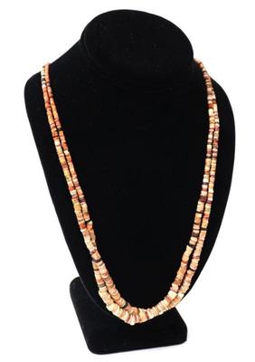 Lot 189 ecuadorian chip seed coral necklace