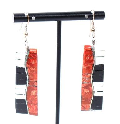 Lot 176 stunning pair of coral jet & shell earrings