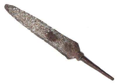 Lot 28 antique european iron spear head 18th c.