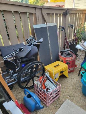 Estate sale photo
