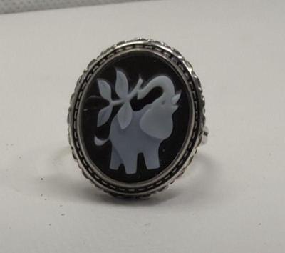 Sterling avery retired) elephant cameo ring