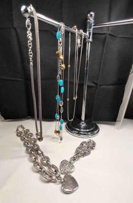 Brighton necklaces 1 matching bracelet