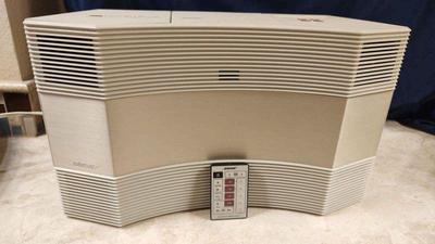 Bose acoustic wave music system