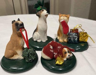 Byers choice holiday dogs & cat