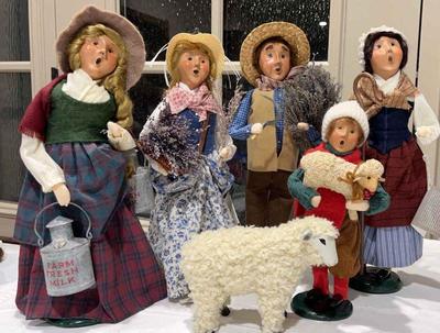 Byers choice carolers down on the farm