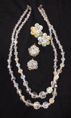 FACETED GLASS NECKLACE AND EARRINGS