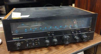 REFERENCE 300R QUADRAFLEX STERO RECIEVER