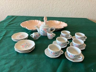 Hong hua vintage child s tea set and more