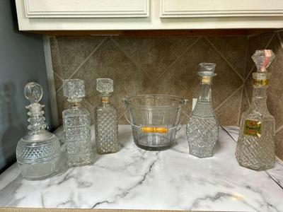 Decanter s and ice bucket