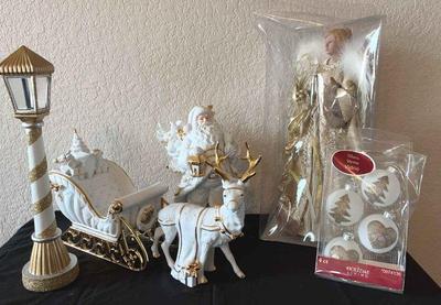 Gold white christmas decor