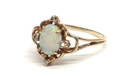 Antique 10K Opal & Diamond Solitaire Ring (sz 8)