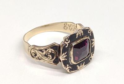 Victorian 14K Gold Amethyst & Black Enamel Ring