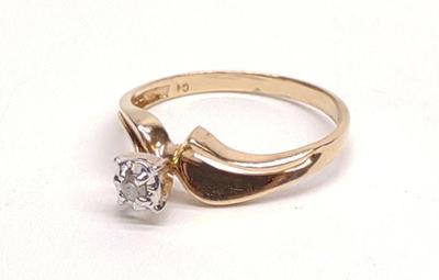 10K Yellow Gold Diamond Solitaire Ring (sz 7)