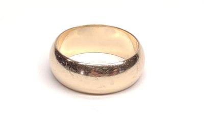 14K Yellow Gold 7mm Band Ring (sz 6.5)