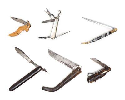Lot 26 collection of six folding knives