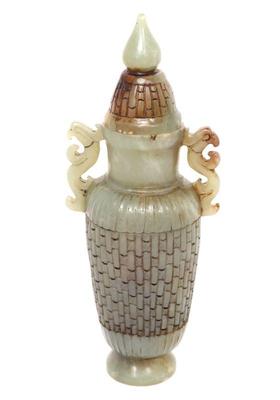 Lot 387 chinese natural hetian jade vase 690 grams