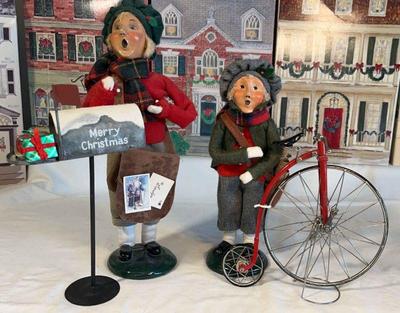Byers choice carolers newspaper boy & mail boy