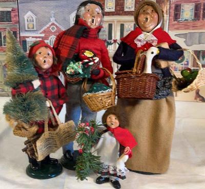 Byers choice carolers family