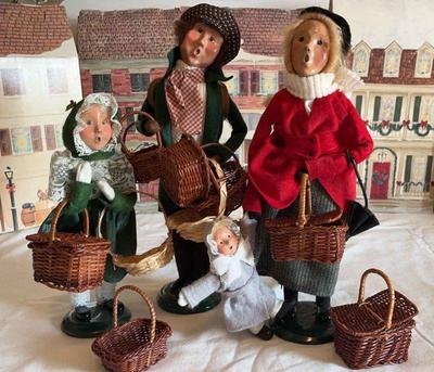 Byers choice carolers basket vendors
