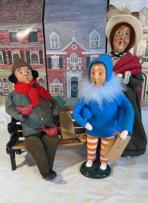 Byers choice carolers bird feeders & boy in bird costume