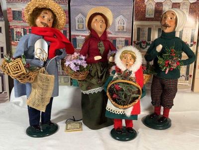 Byers choice carolers more criers