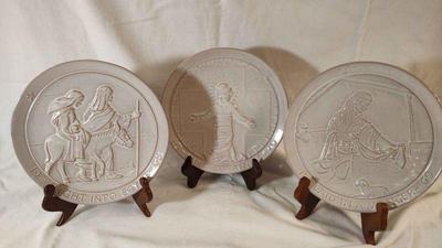 Frankoma christmas plates
