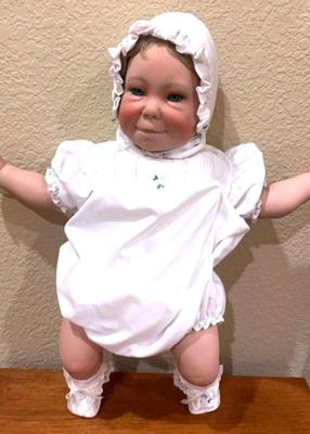 Lee middleton original doll company devan