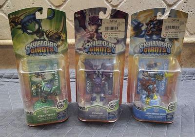 Nib skylanders giants figurines