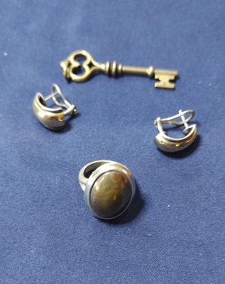 Sterling bronze avery items