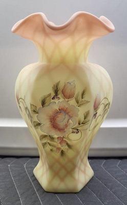 Fenton burmese adoration rose vase