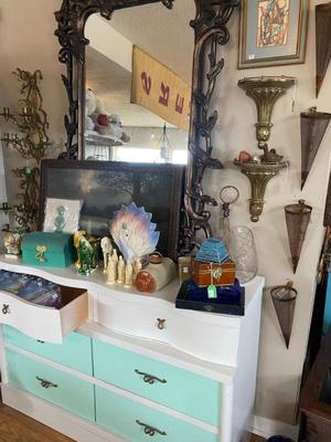 wall sconces