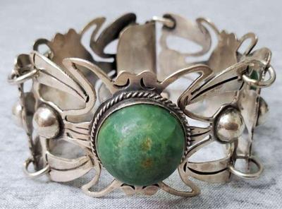 Mb083 vintage mexican silver panel 7 inch bracelet with green stone