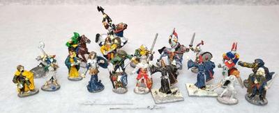 Mb013 vintage dungeons and dragons game piece figures
