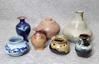 Mb097 artisan pottery bud vases jar