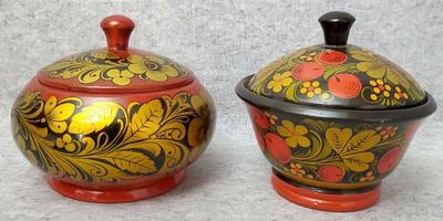 Bs021 ussr vintage russian hand painted laquered wood lidded bowls