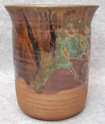 Mb031 signed dripware pottery vase