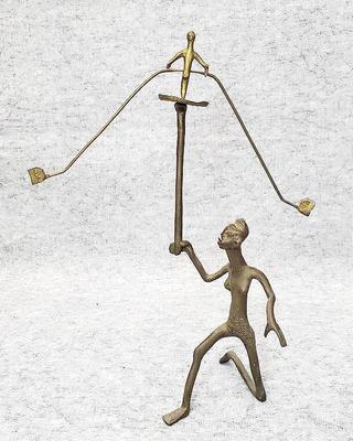 Mb033 african kinetic balancing act metal sculpture