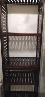 Tall adjustable shelving unit