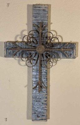 Metal cross