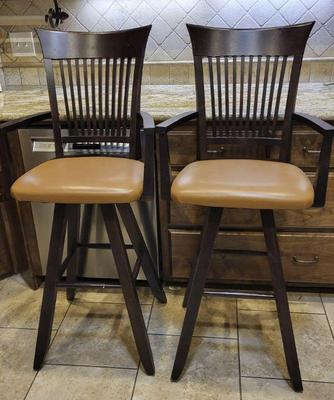Wood swivel barstools 2)
