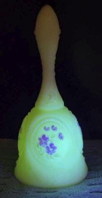 Fenton custard uranium glass bell