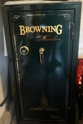 Browning Medallion Safe